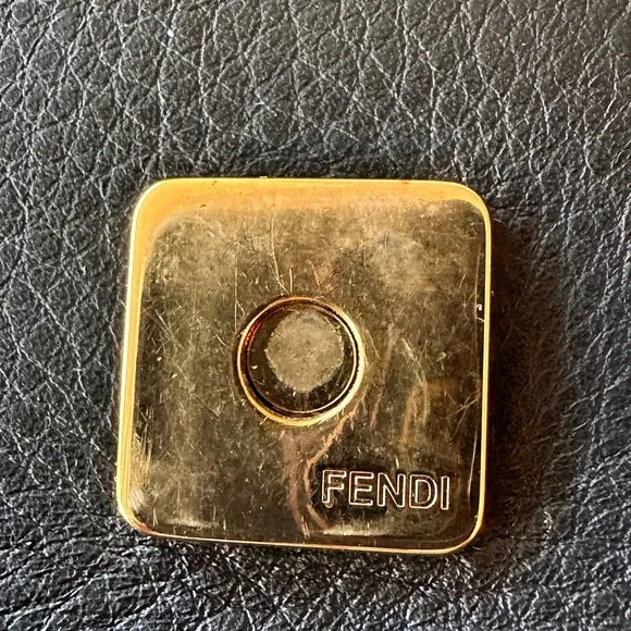 Fendi BAGUETTE LEATHER HANDBAG - Picture 12 of 16